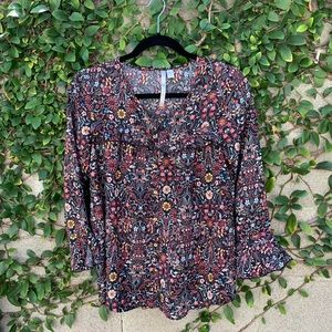 LC Lauren Conrad | XS Floral Flutter Blouse
